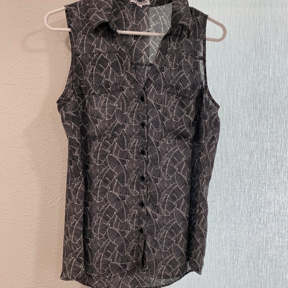 Express Women’s Relaxed Fit Portofino Shirt